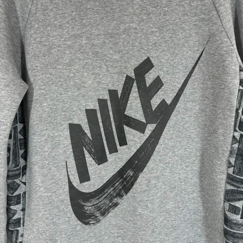 Nike Graphic Logo Sweatshirt Print Back Crew Neck Pullover Gray Sz L
